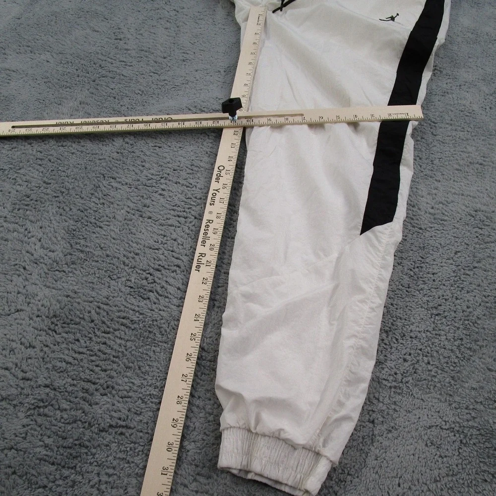 Jordan Mens White Black Striped Nylon Windbreaker Track Pants AQ2686-100 Large